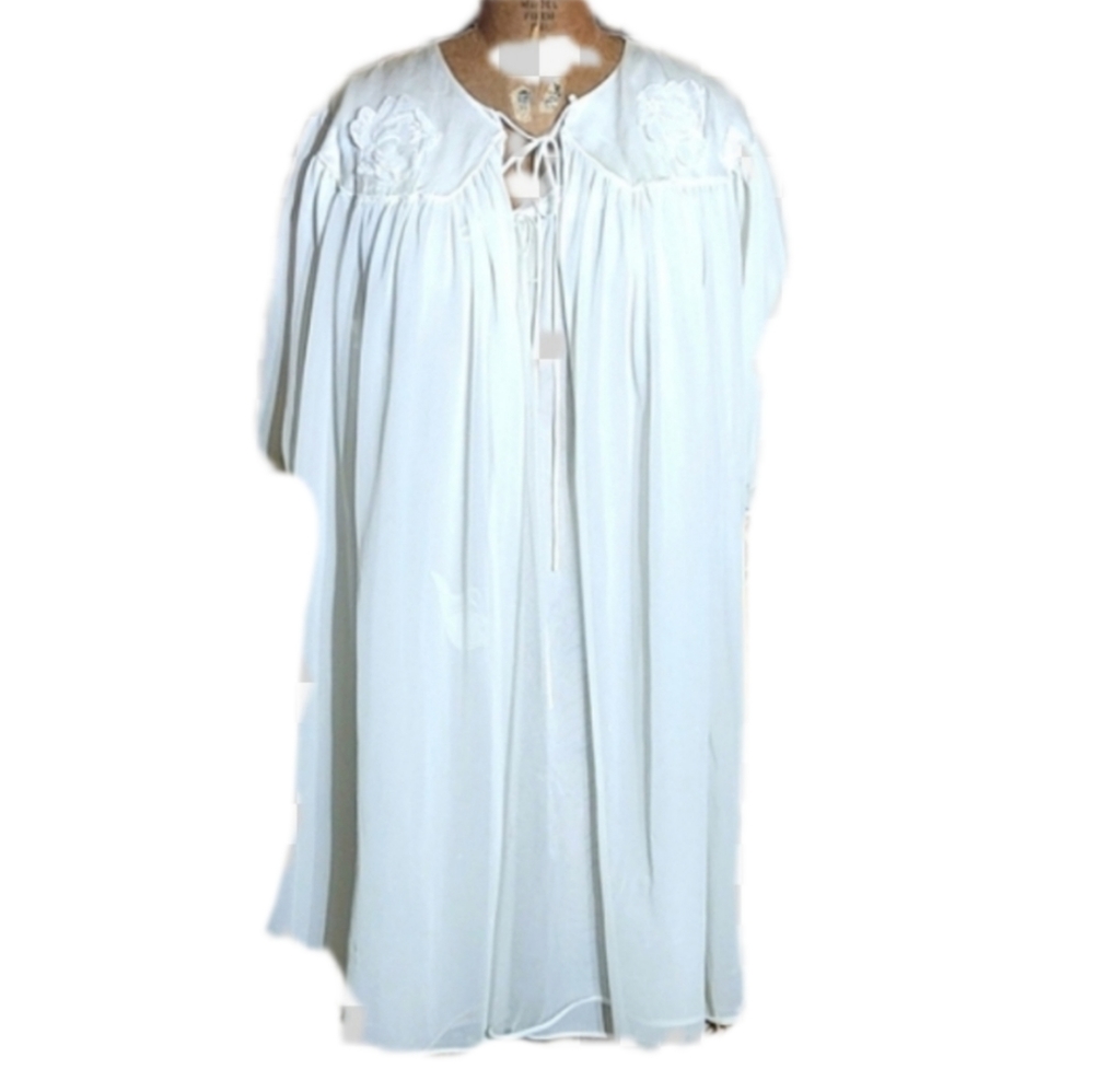 VTG old 1960s filmy, sexy robe